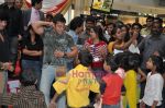 Salman Khan dances with Kids at Veer Ka Darbar in Inorbit, Mumbai on 22nd Jan 2010 (42).JPG